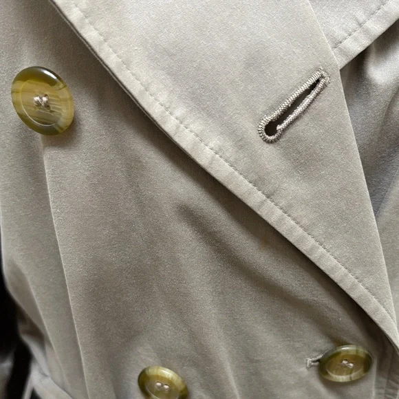 BURBERRYS Vintage Classic Tan Trench Coat- 8 Long - Picture 11 of 17